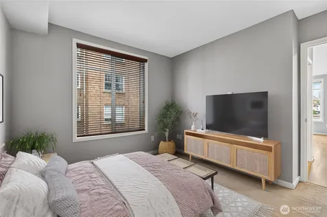 124 Bellevue Avenue E Seattle WA 98102