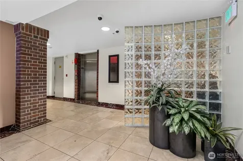 124 Bellevue Avenue E Seattle WA 98102