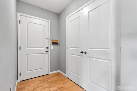 124 Bellevue Avenue E Seattle WA 98102