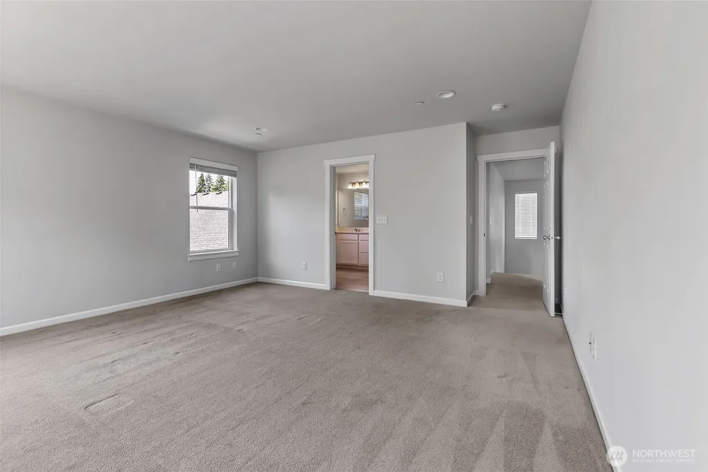 1108 25th Avenue Ct SW Puyallup WA 98371