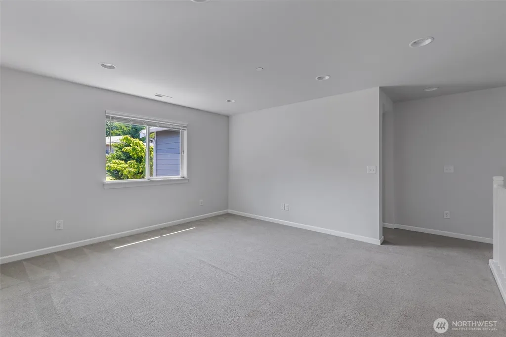 1108 25th Avenue Ct SW Puyallup WA 98371