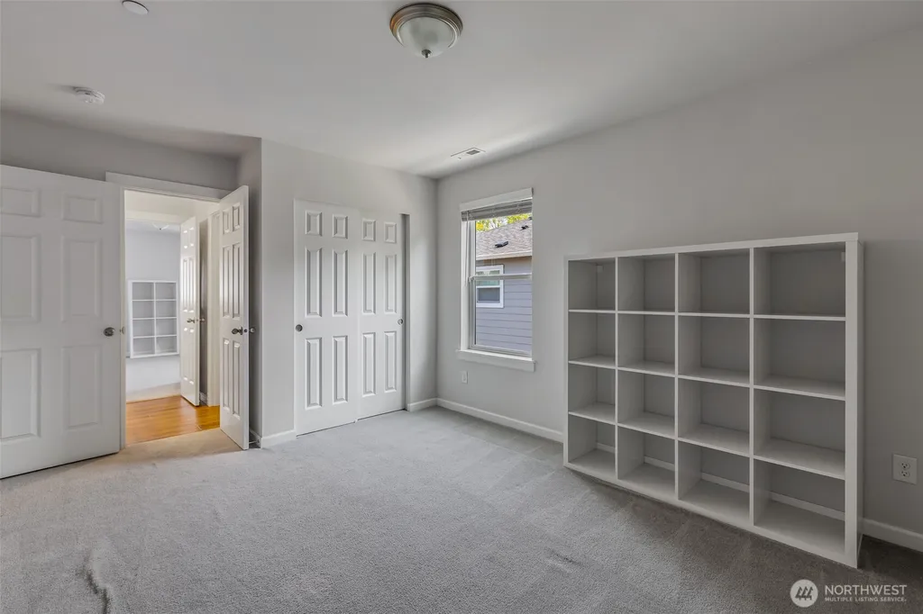 1108 25th Avenue Ct SW Puyallup WA 98371