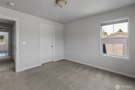 1108 25th Avenue Ct SW Puyallup WA 98371