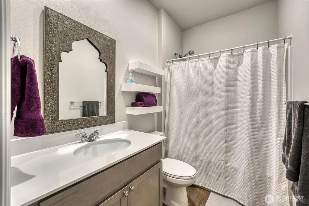 4443 Explorer Avenue Port Orchard WA 98367