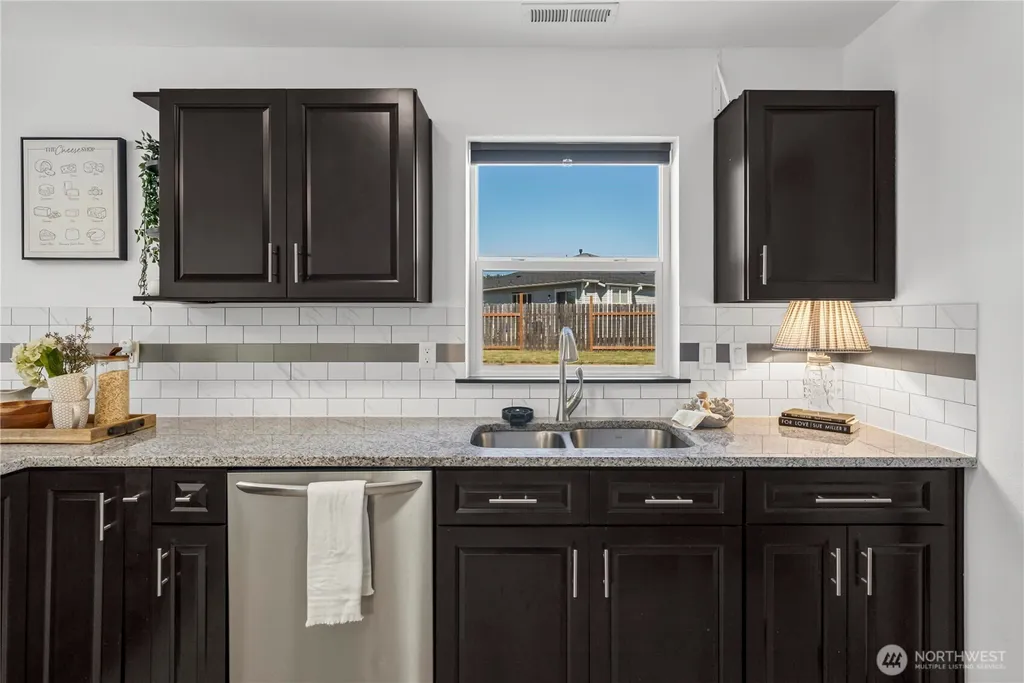 903 Williams Street NW Orting WA 98360