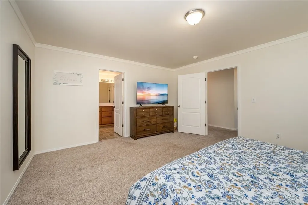 2313 171st Street E Tacoma WA 98445