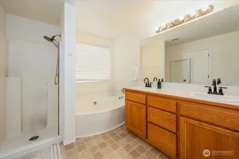 2313 171st Street E Tacoma WA 98445