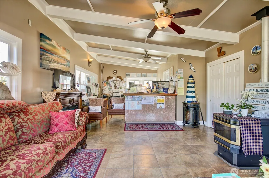 3009 Sr 109 Copalis Beach WA 98535