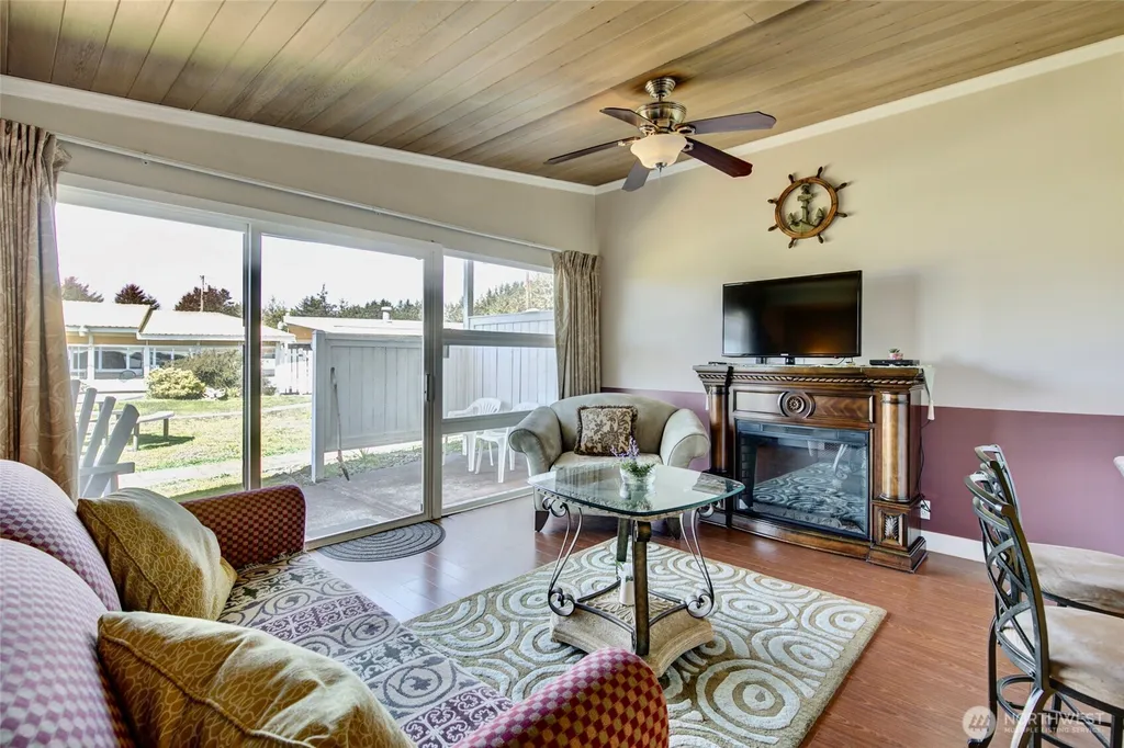 3009 Sr 109 Copalis Beach WA 98535