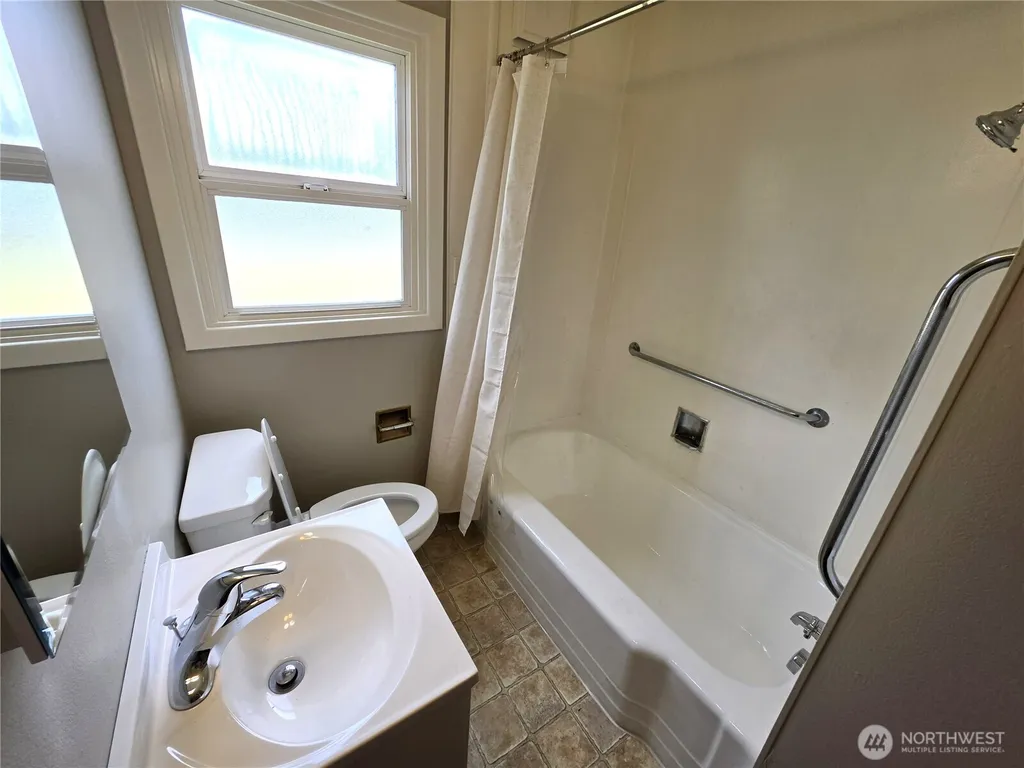 520 28th Avenue Longview WA 98632