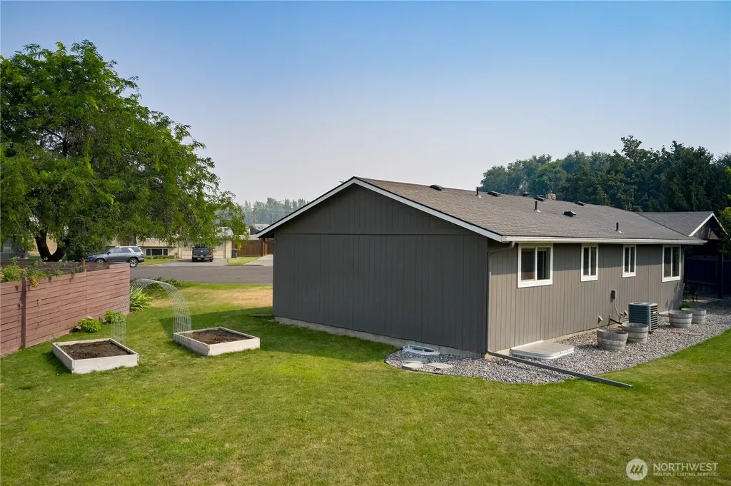 1266 SE Independence Drive College Place WA 99324