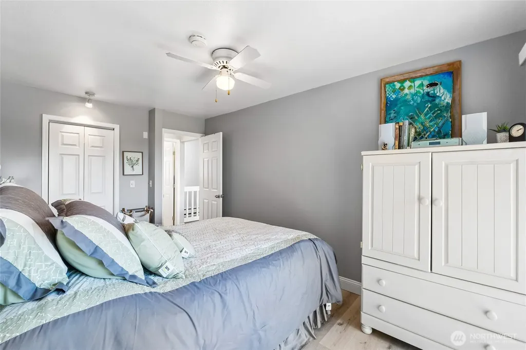 2610 NE 5th Court Renton WA 98056