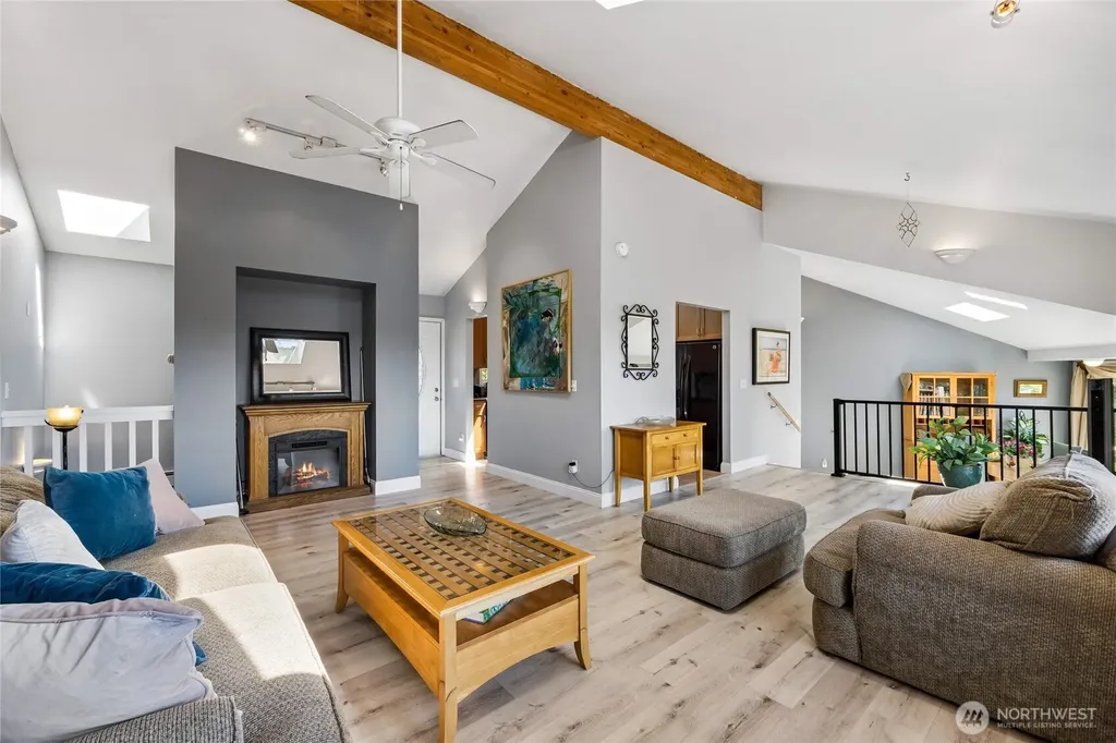 2610 NE 5th Court Renton WA 98056