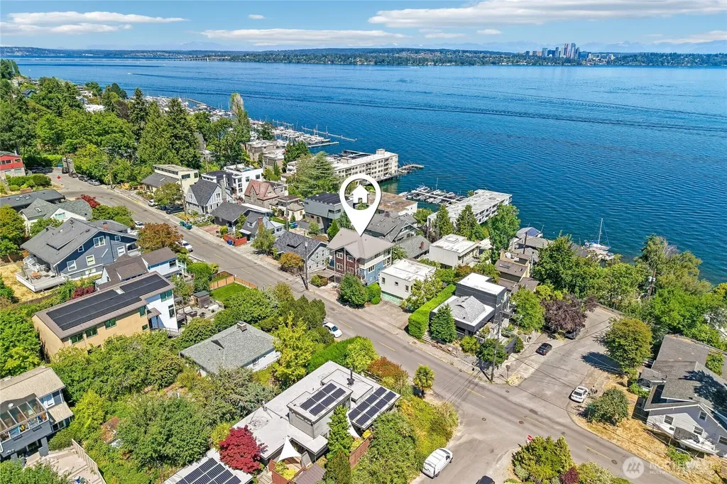 424 35th Avenue S Seattle WA 98144