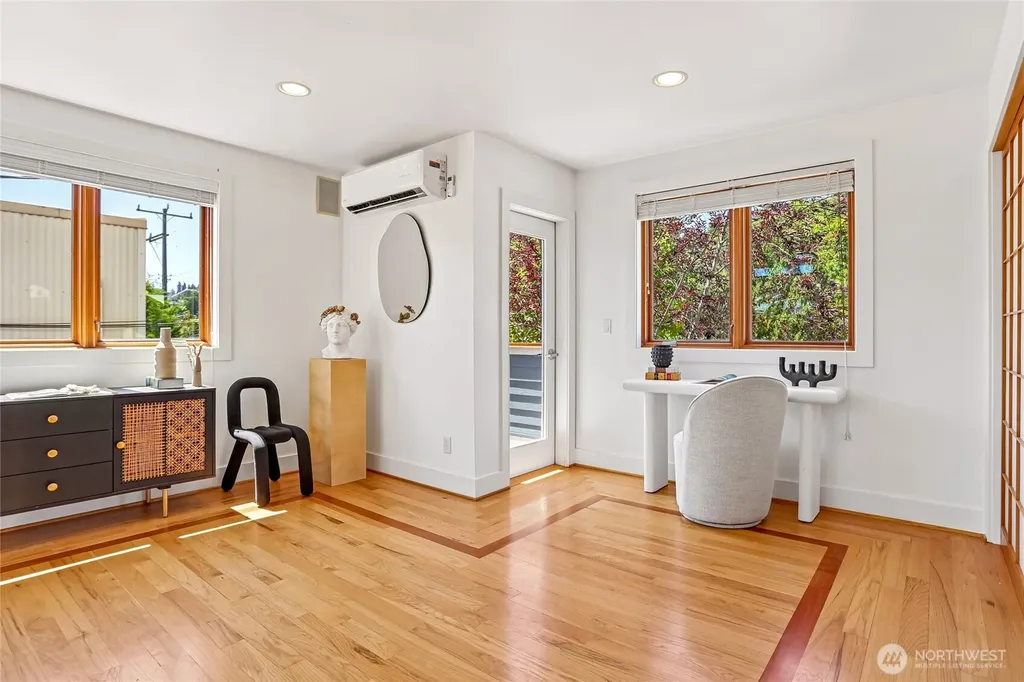 424 35th Avenue S Seattle WA 98144