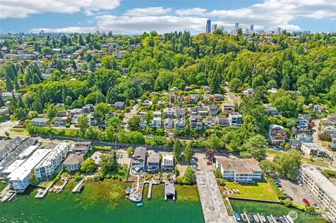 424 35th Avenue S Seattle WA 98144