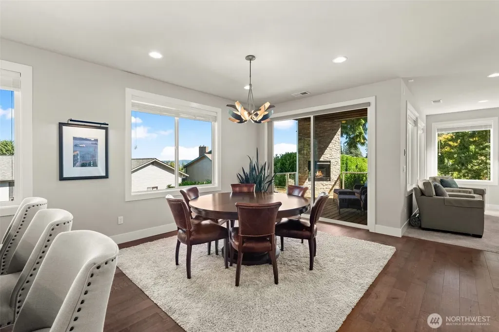 8064 E Commons Court Port Orchard WA 98366
