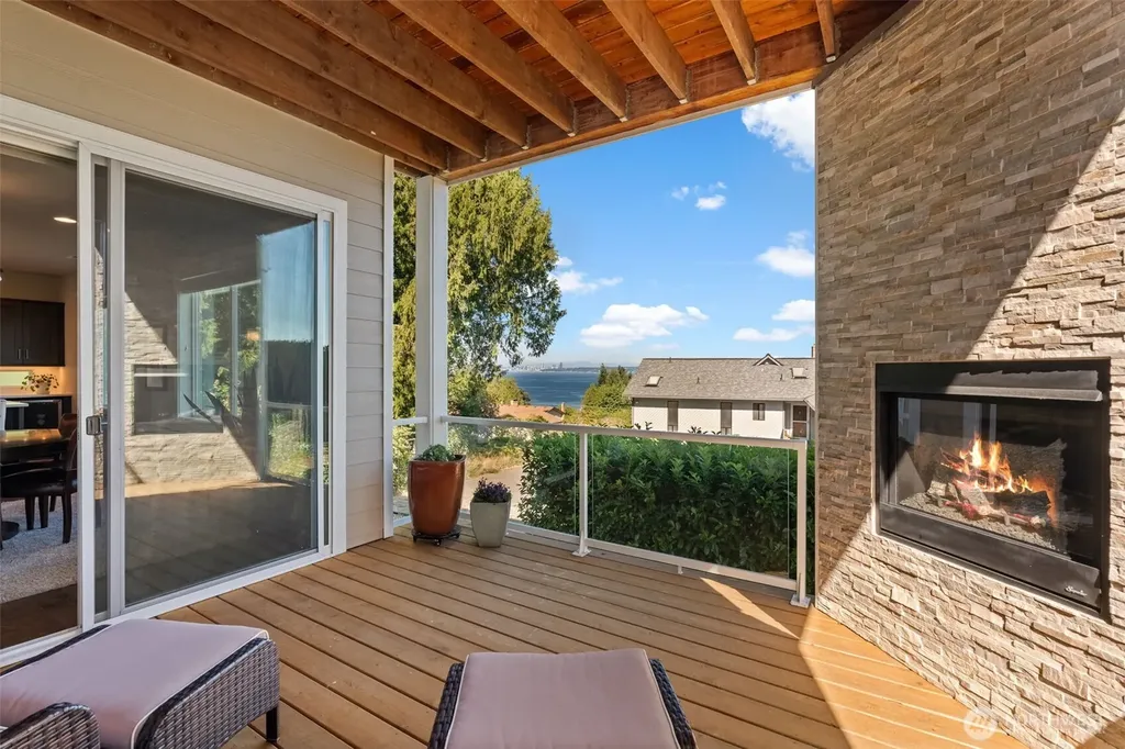 8064 E Commons Court Port Orchard WA 98366