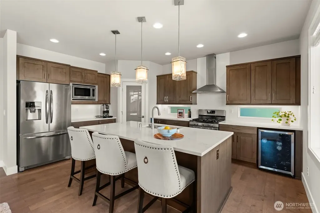 8064 E Commons Court Port Orchard WA 98366
