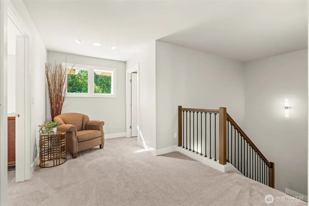 8064 E Commons Court Port Orchard WA 98366
