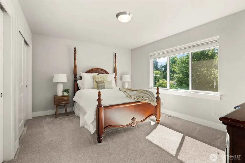 8064 E Commons Court Port Orchard WA 98366
