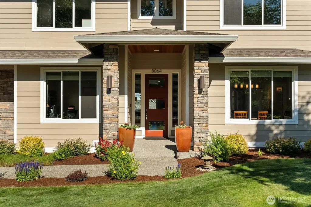 8064 E Commons Court Port Orchard WA 98366