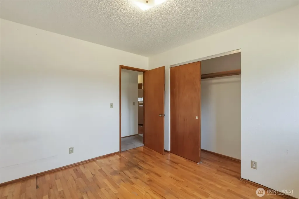 194 May Street W Port Orchard WA 98366