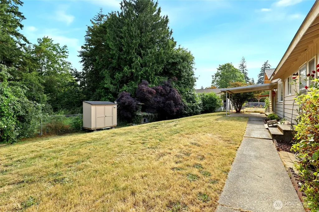 194 May Street W Port Orchard WA 98366
