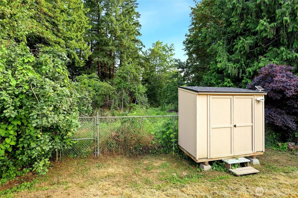 194 May Street W Port Orchard WA 98366