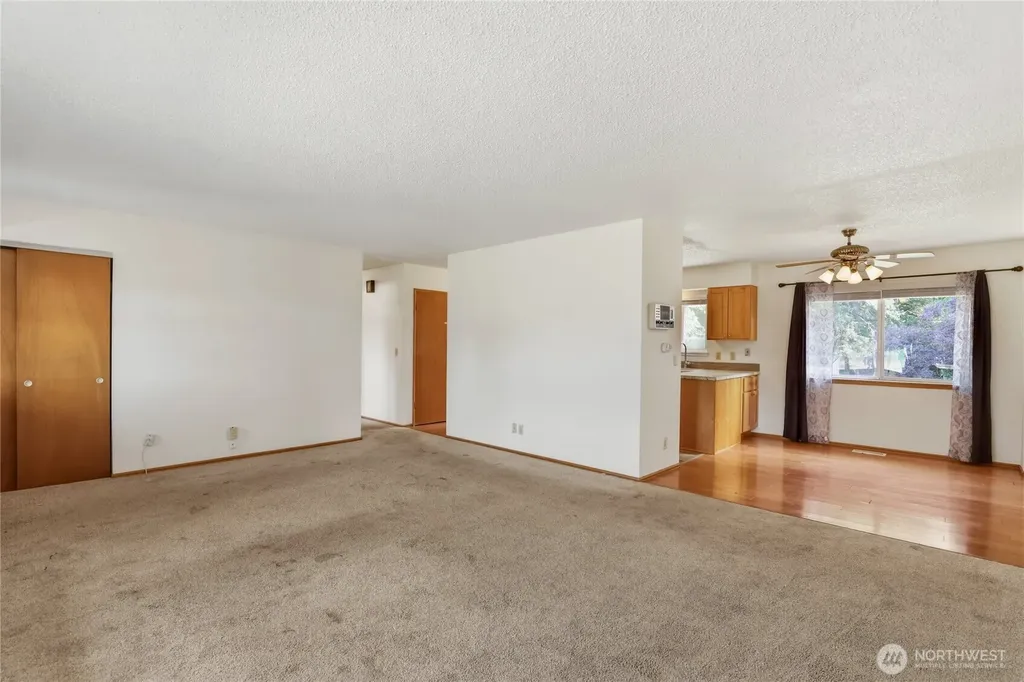 194 May Street W Port Orchard WA 98366