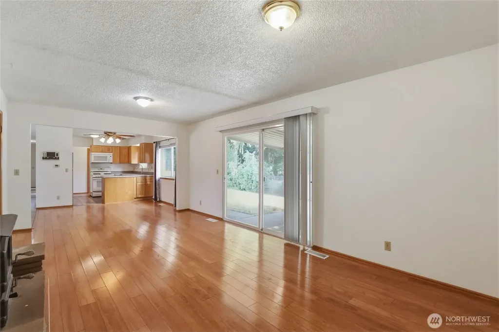194 May Street W Port Orchard WA 98366