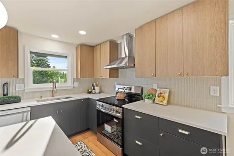 1621 N 103rd Street Seattle WA 98133