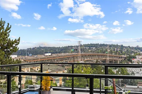 4218 Latona Avenue NE Seattle WA 98105
