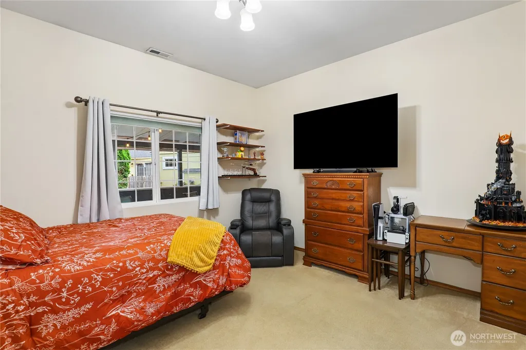 222 105th Street E Tacoma WA 98445