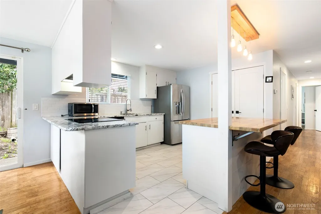 22309 115th Pl SE Place SE Kent WA 98031