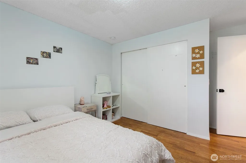 22309 115th Pl SE Place SE Kent WA 98031