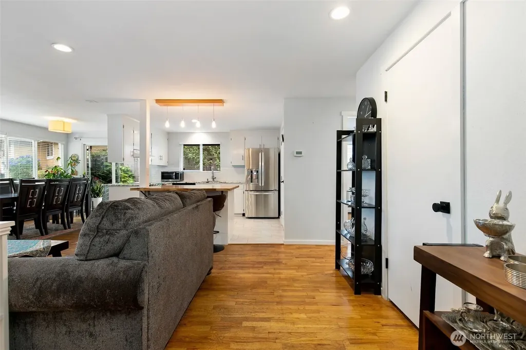 22309 115th Pl SE Place SE Kent WA 98031