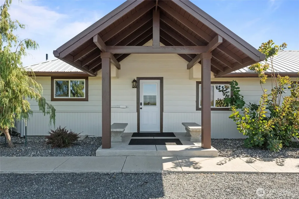 8708 K NE Moses Lake WA 98837