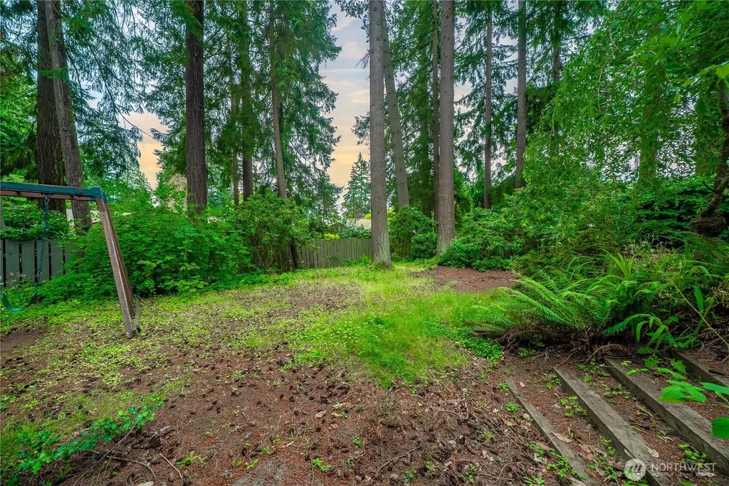 16030 33rd Avenue NE Lake Forest Park WA 98155