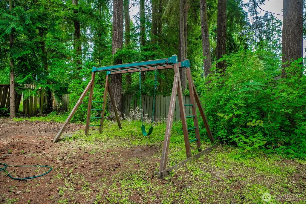 16030 33rd Avenue NE Lake Forest Park WA 98155
