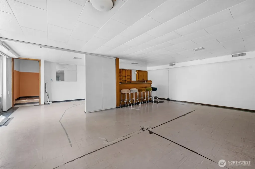 10412 61st Avenue S Seattle WA 98178
