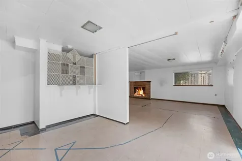 10412 61st Avenue S Seattle WA 98178