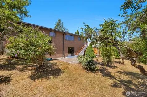 10412 61st Avenue S Seattle WA 98178