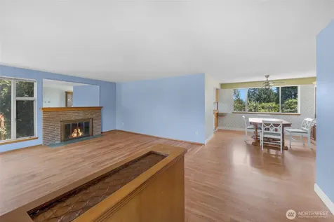 10412 61st Avenue S Seattle WA 98178