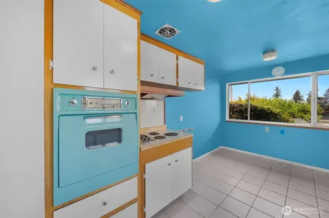 10412 61st Avenue S Seattle WA 98178