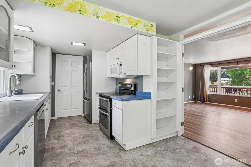 10809 SE 235th Street Kent WA 98031