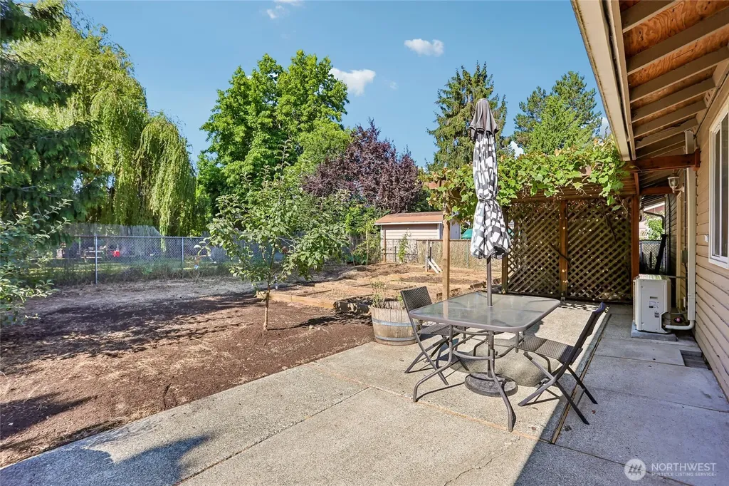 10809 SE 235th Street Kent WA 98031