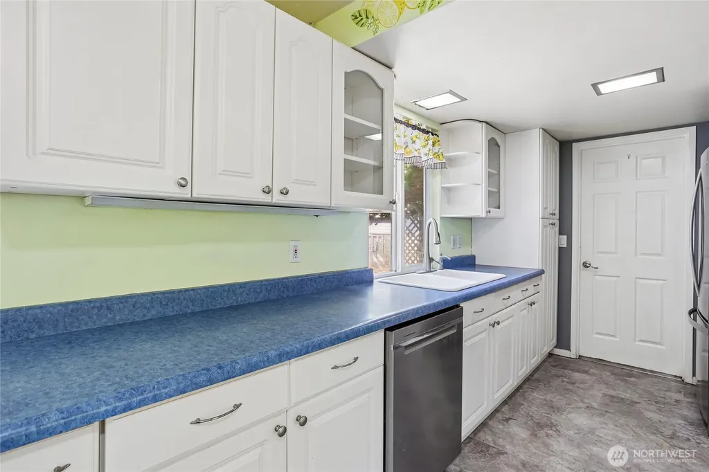 10809 SE 235th Street Kent WA 98031