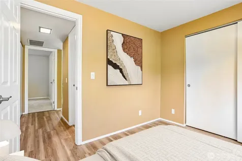 10809 SE 235th Street Kent WA 98031