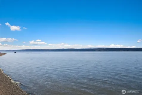 1122 Rockaway Lane Camano Island WA 98282
